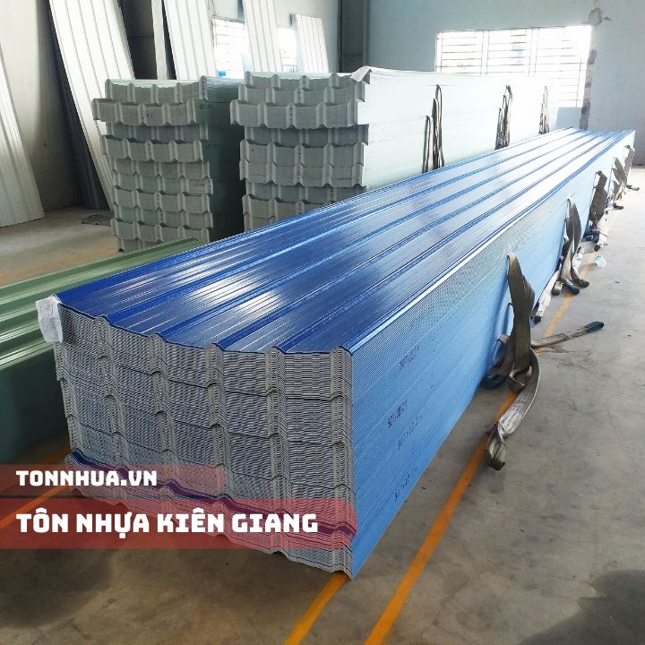 Tôn Nhựa 6 Sóng Vuông Kiên Giang