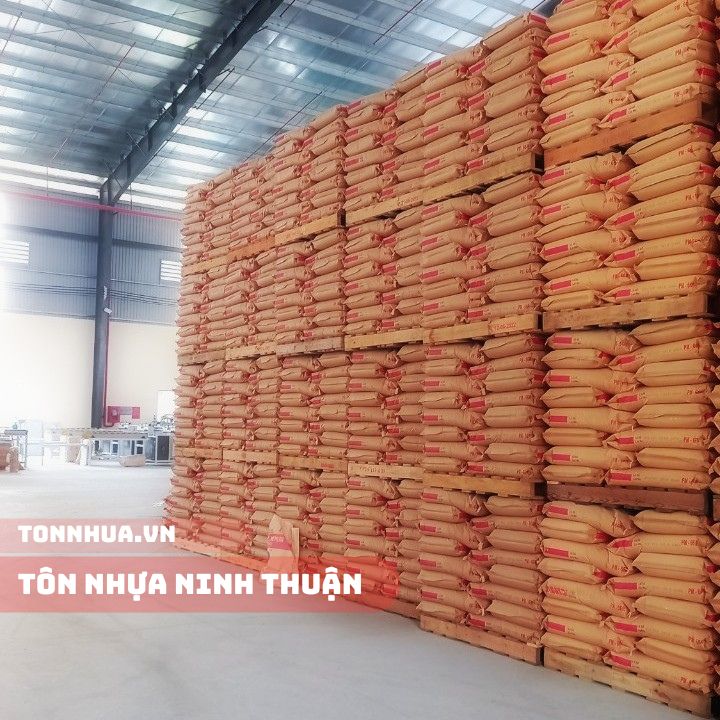 Nguyên Liệu Sản Xuất Tôn Nhựa PVC Ninh Thuận