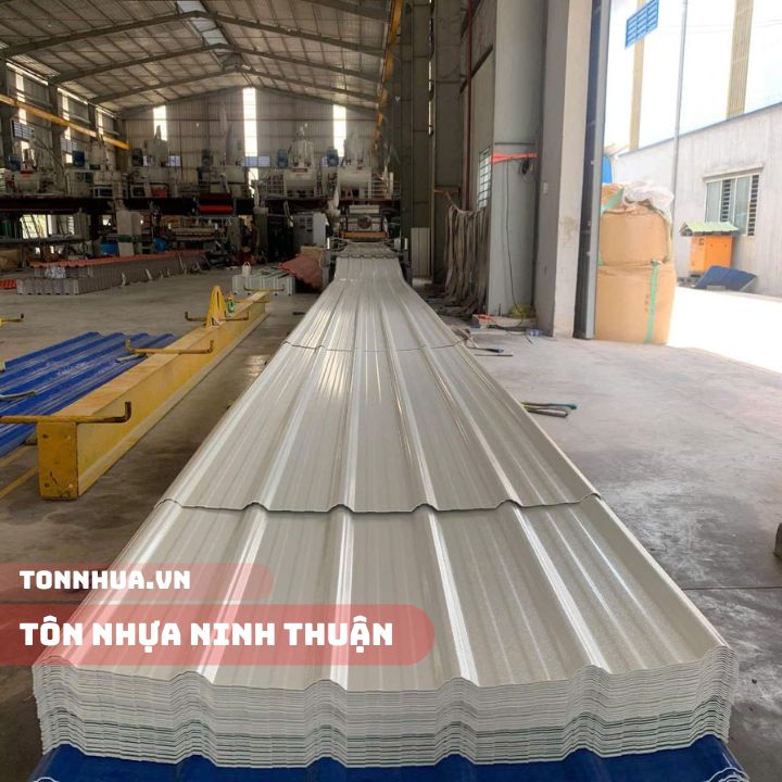 Tôn Nhựa 6 Sóng Vuông Ninh Thuận